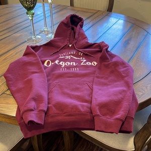 Oregon Zoo Hoodie, like new condition